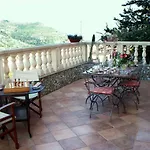 La Tana Del Tasso 住宿加早餐酒店 文蒂米利亚