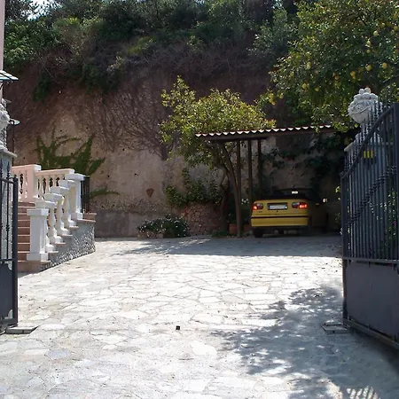 La Tana Del Tasso