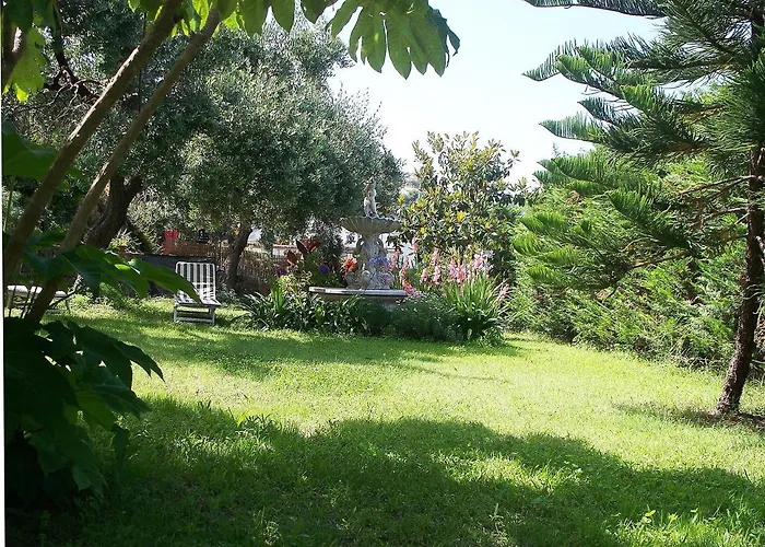 Bed and Breakfast La Tana Del Tasso Βεντιμίλια